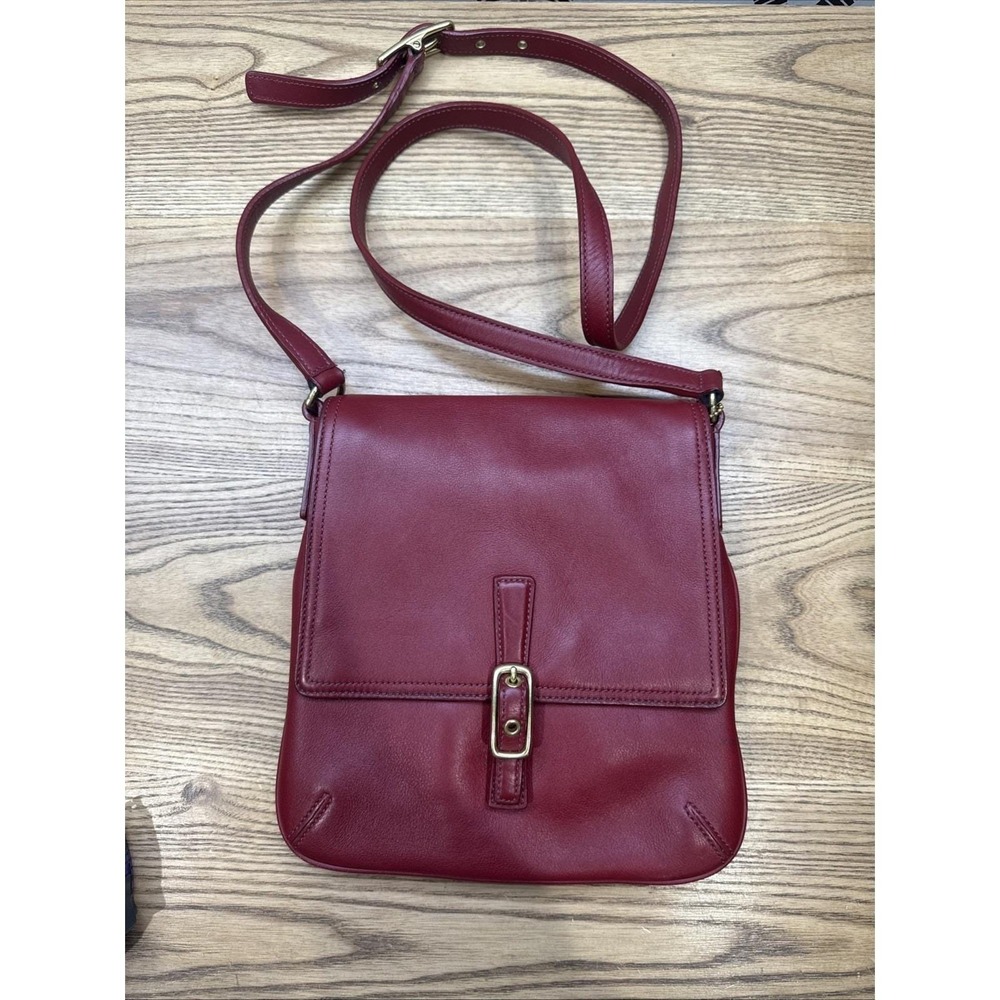 COACH‎ RED Legacy Leather MESSENGER Buckle Cross-body PHONE POCKET 9592